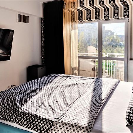בוקרשט Parliament Marriott Unirii Square 5 Bedrooms Luxury Apartment Old Town מראה חיצוני תמונה