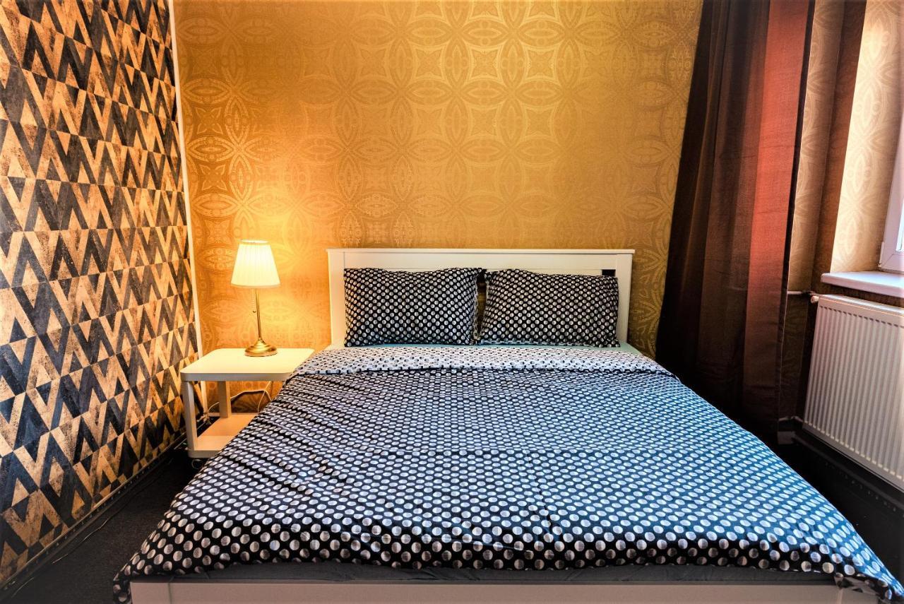בוקרשט Parliament Marriott Unirii Square 5 Bedrooms Luxury Apartment Old Town מראה חיצוני תמונה