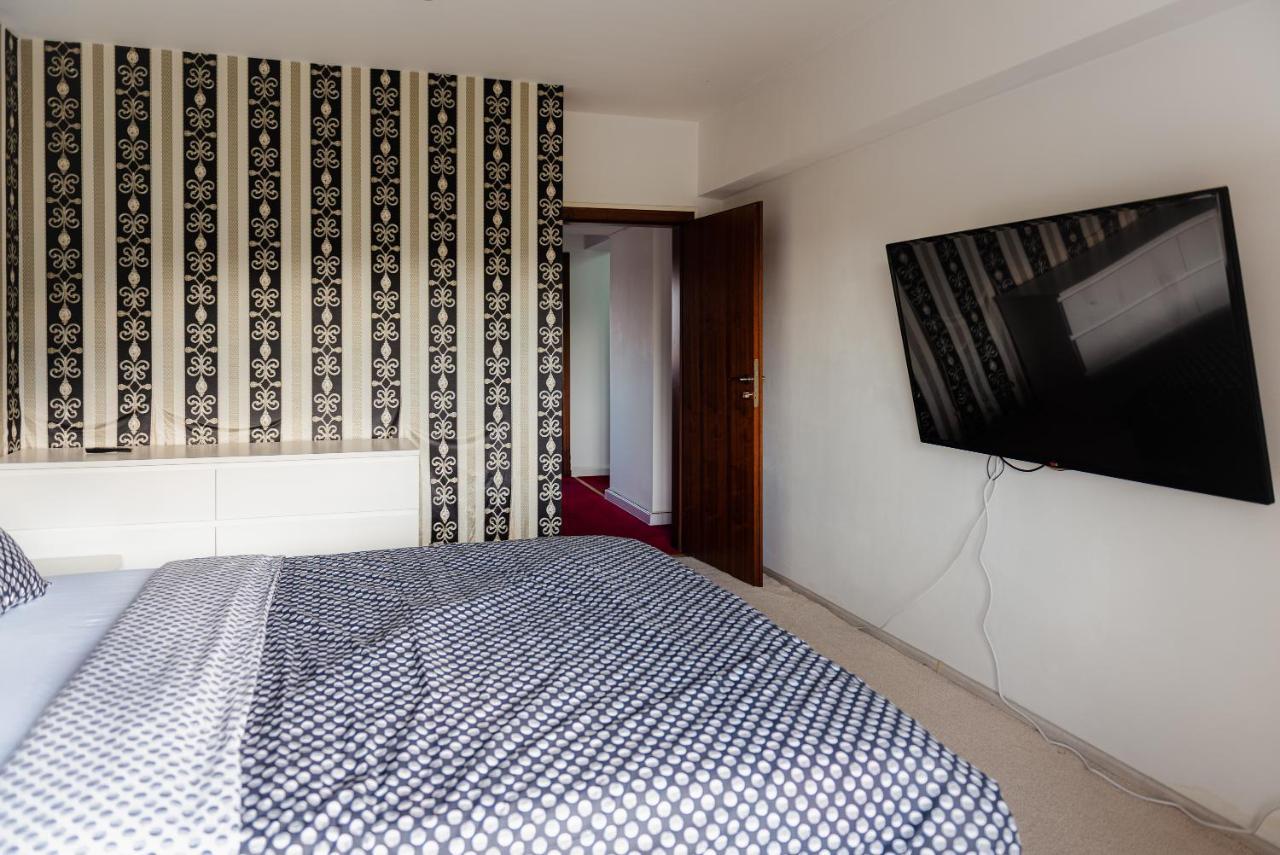 בוקרשט Parliament Marriott Unirii Square 5 Bedrooms Luxury Apartment Old Town מראה חיצוני תמונה