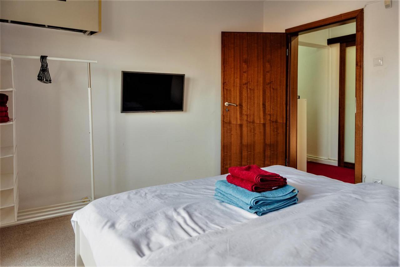 בוקרשט Parliament Marriott Unirii Square 5 Bedrooms Luxury Apartment Old Town מראה חיצוני תמונה